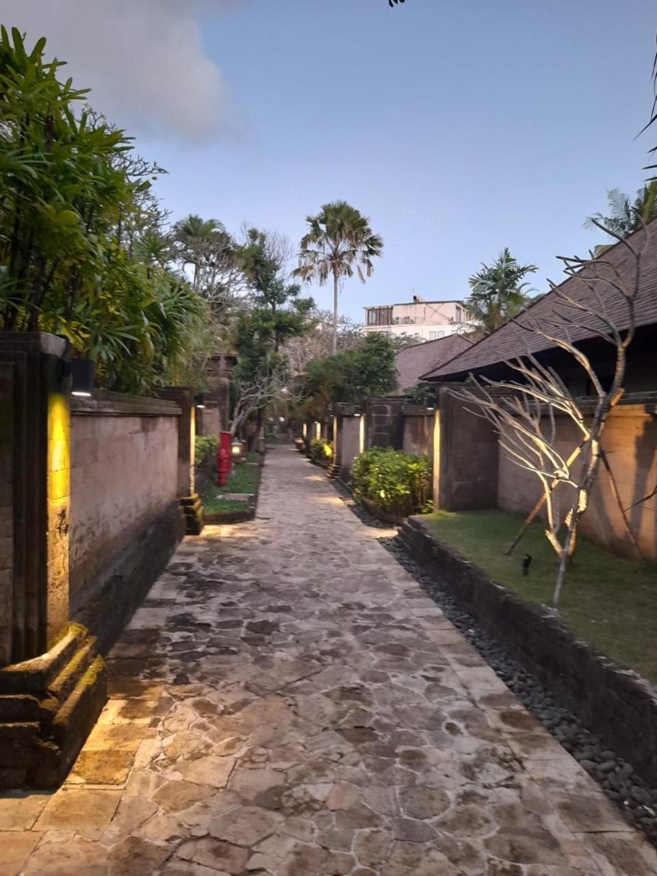 The Royal Beach Seminyak Exterior foto