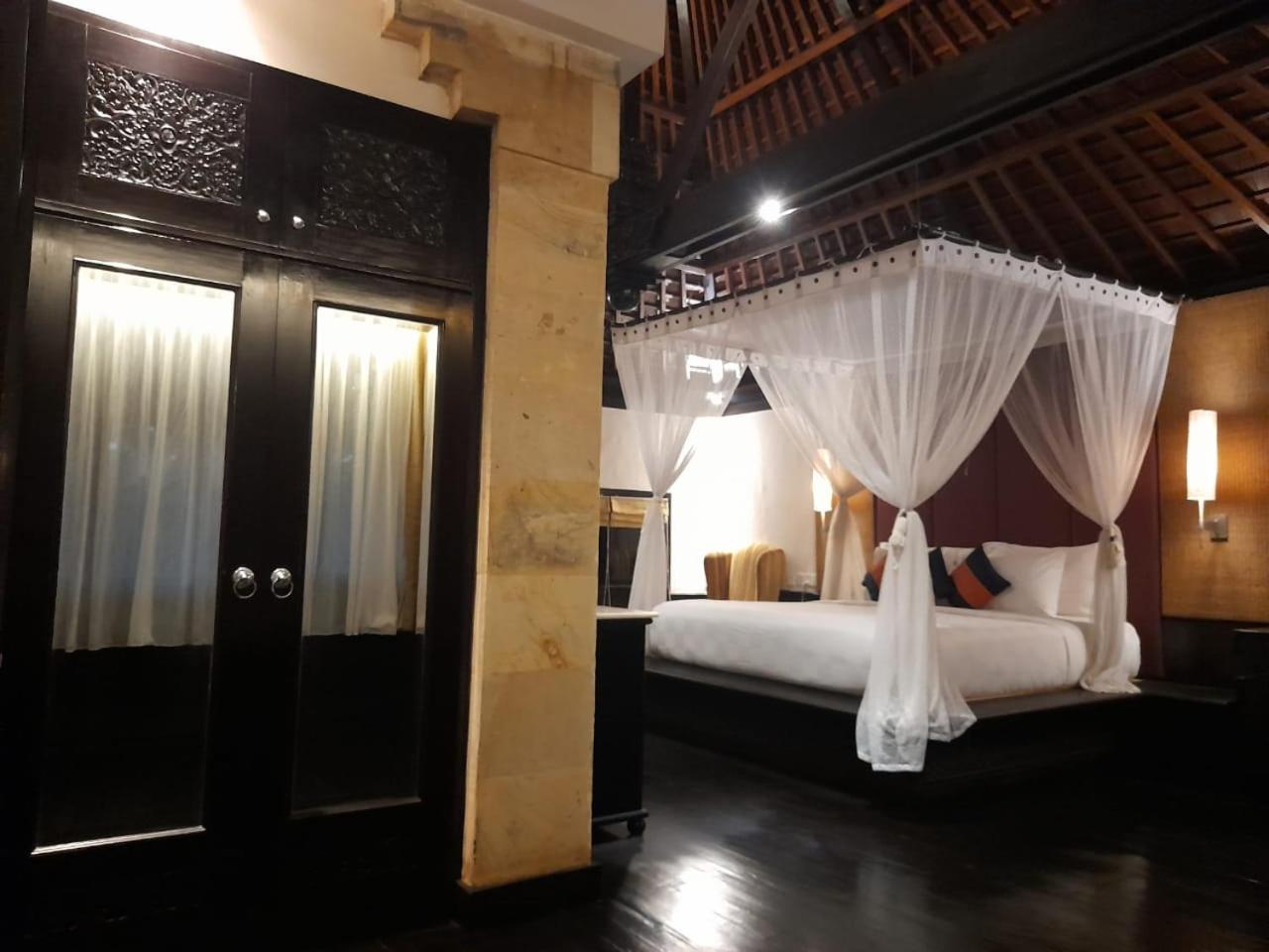 The Royal Beach Seminyak Exterior foto