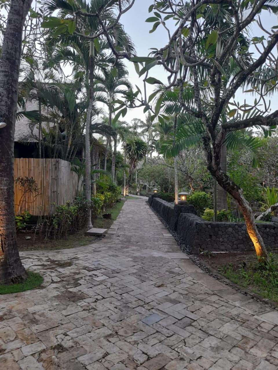 The Royal Beach Seminyak Exterior foto