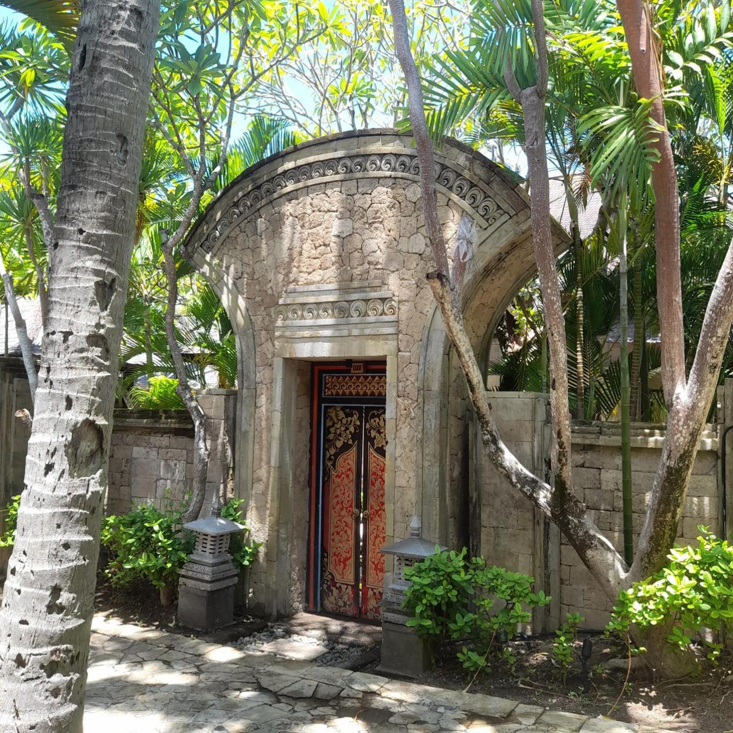 The Royal Beach Seminyak Exterior foto